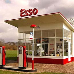 Dudok Esso petrol station